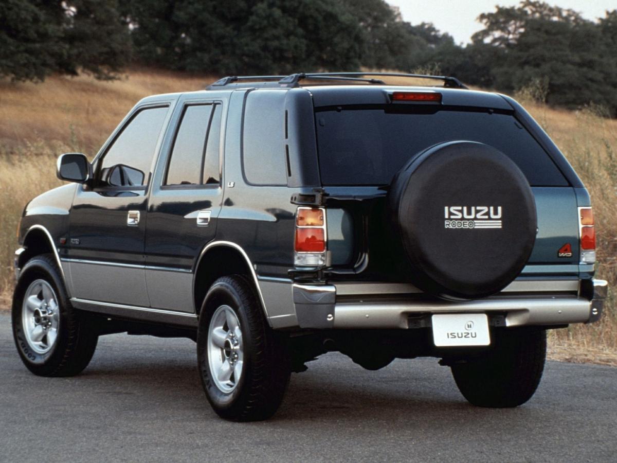 Isuzu Rodeo 3.2 i 4WD LS (177 Hp)